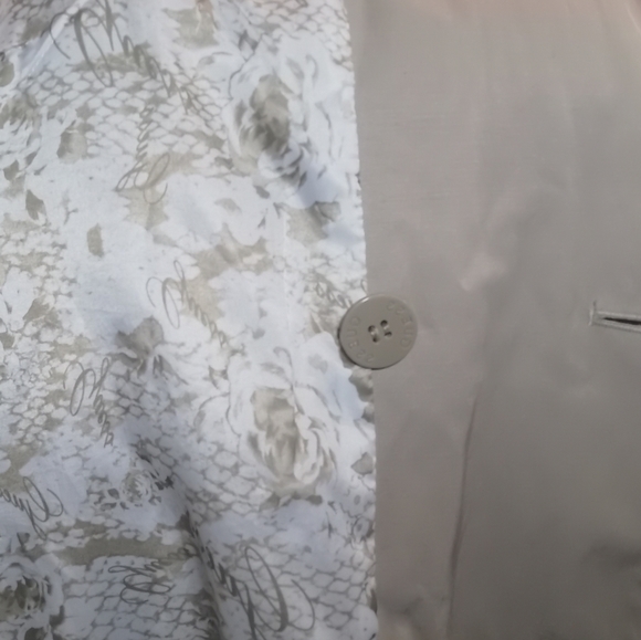 Guess Ruffle Double Breast Trench Rain Coat w/hood - Picture 3 of 6